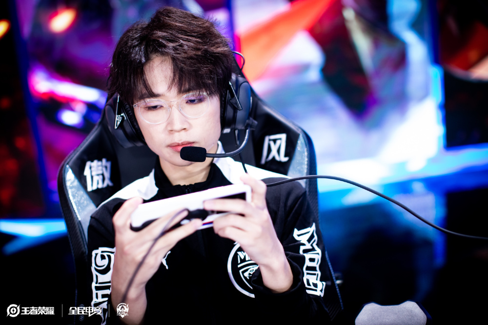 反而增添了 反而增添了