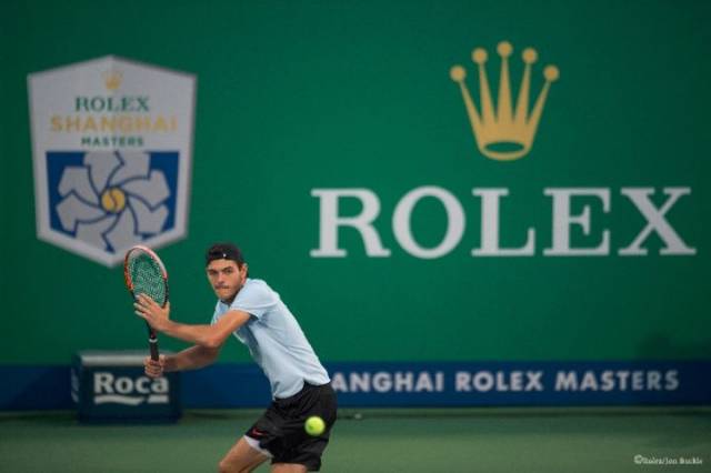 更像是魔术 更像是魔术