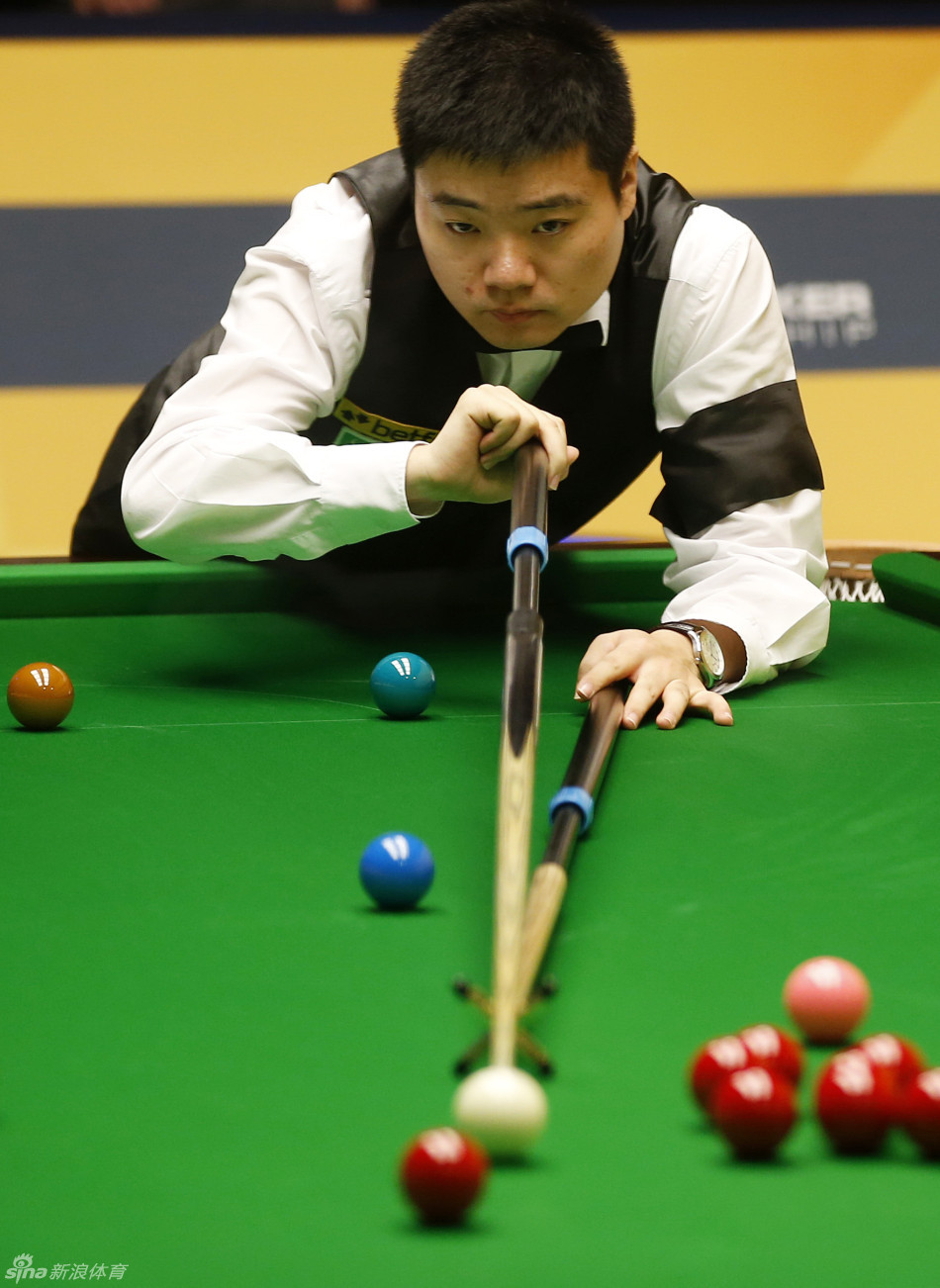 赛场暴力 赛场暴力